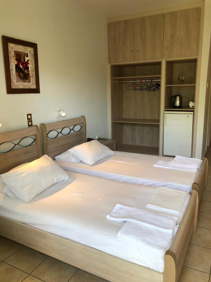 Isidora Hotel Agia Marina  Exterior foto