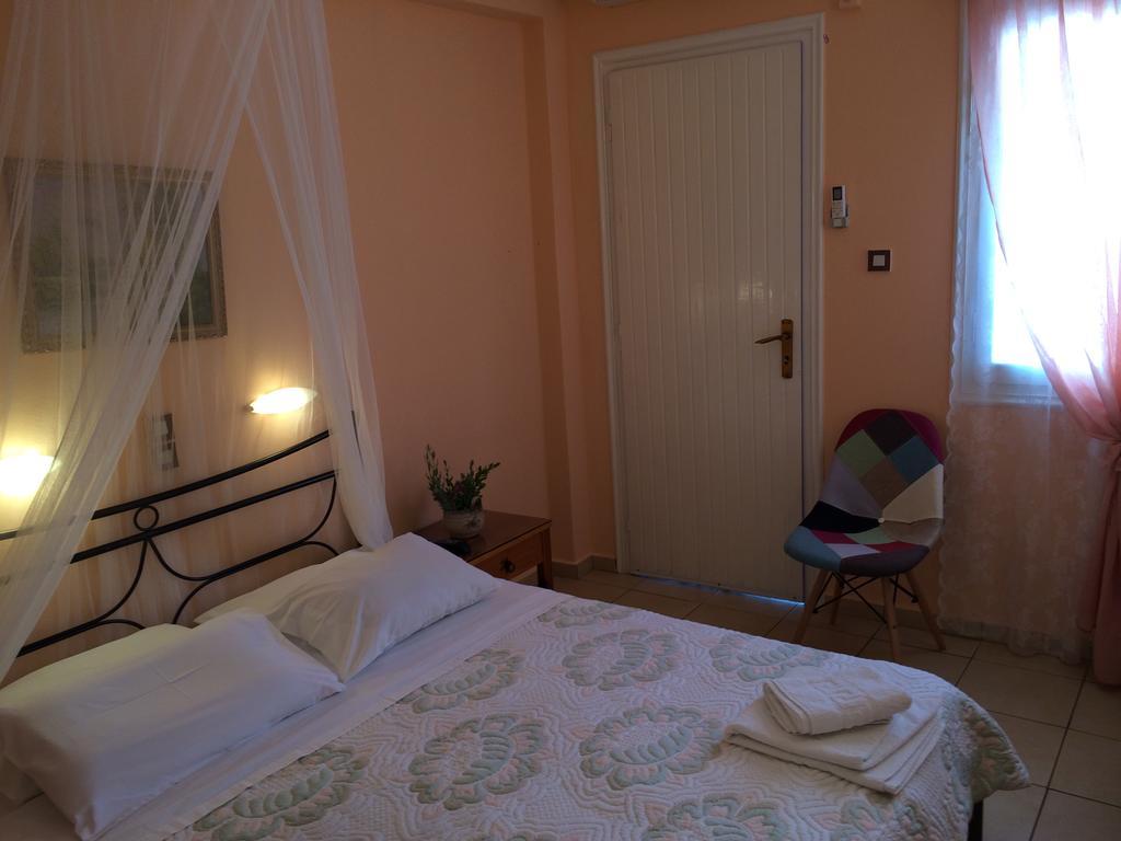 Isidora Hotel Agia Marina  Exterior foto