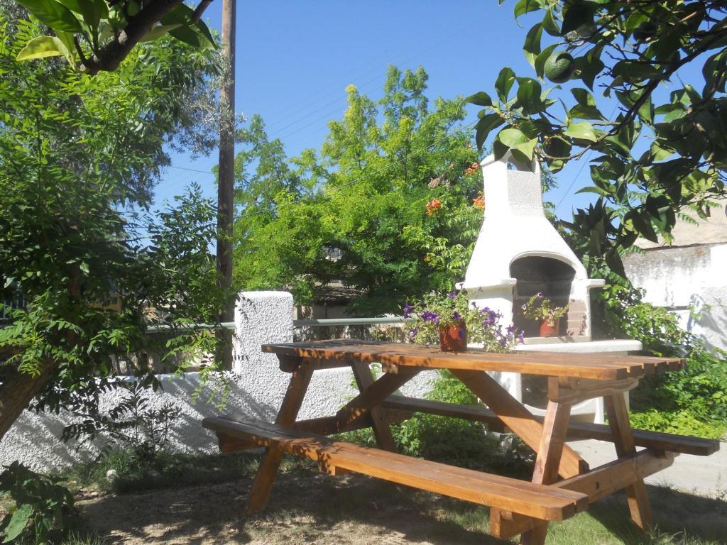 Isidora Hotel Agia Marina  Exterior foto